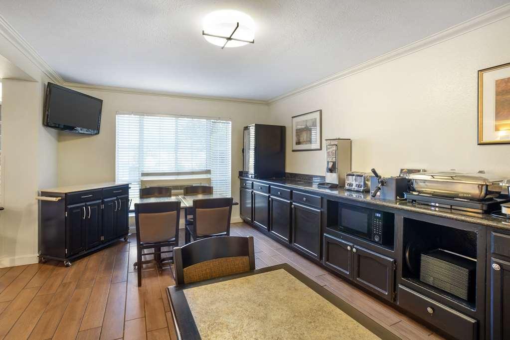Best Western Clovis Cole Ресторан фото